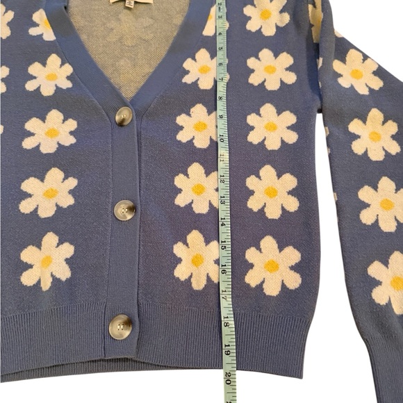 Willow & Wind Blue Daisy Knit Cardigan Sweater Women’s Medium Cottagecore - Picture 7 of 8